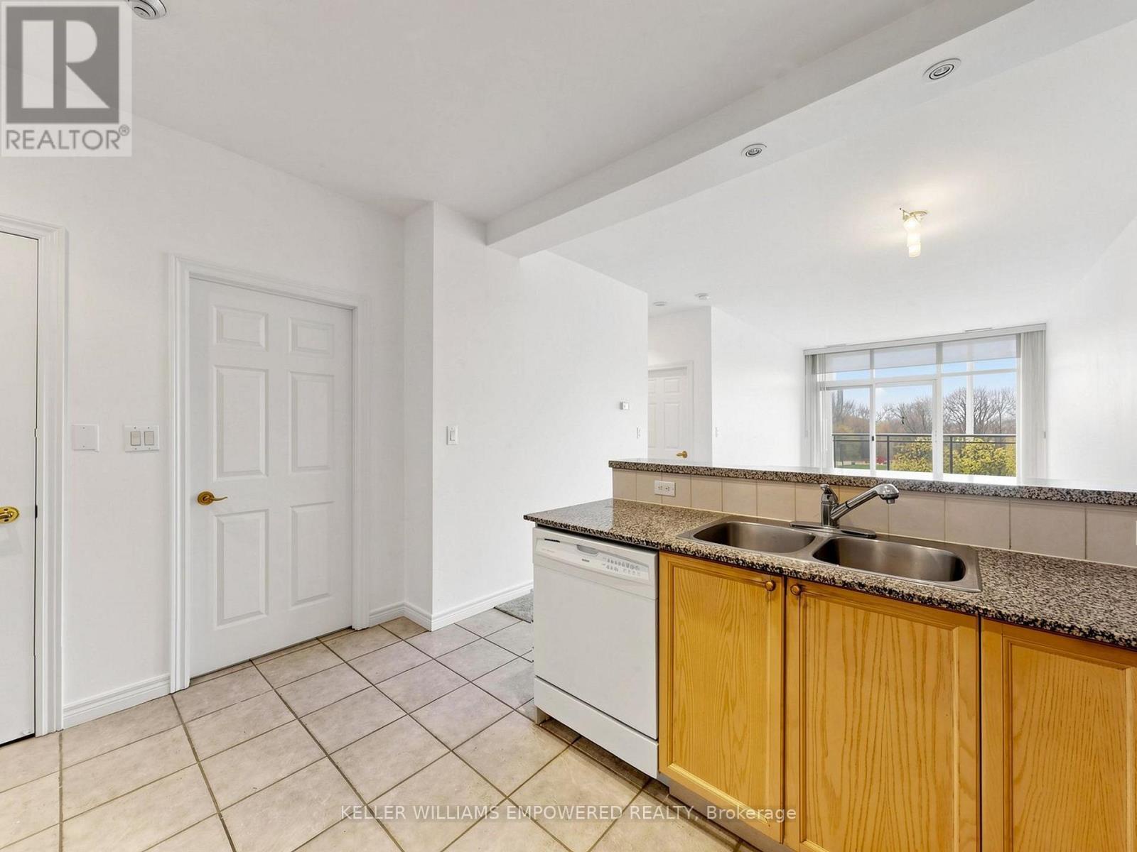 316 - 1 Leaside Park Drive, Toronto (leaside), Ontario