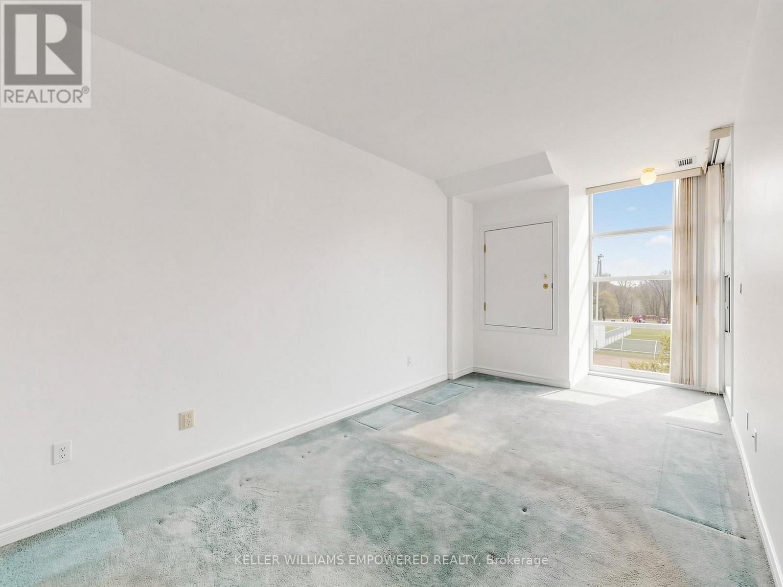 316 - 1 Leaside Park Drive, Toronto (leaside), Ontario