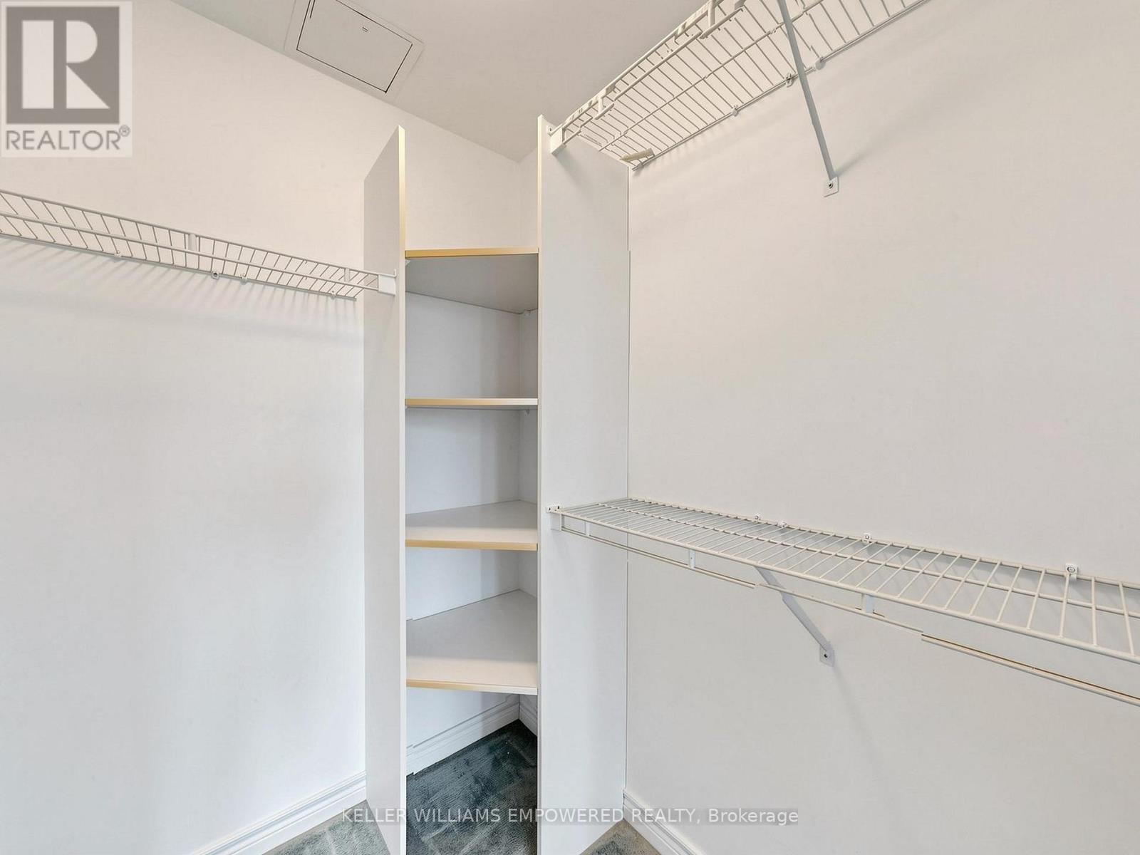 316 - 1 Leaside Park Drive, Toronto (leaside), Ontario