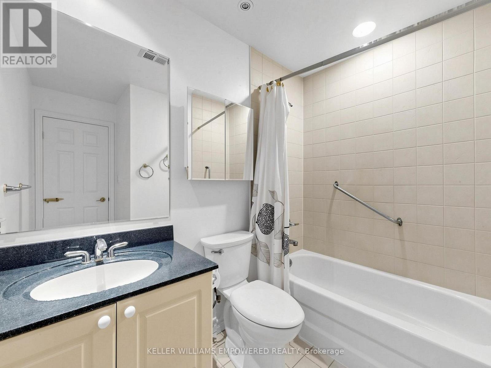 316 - 1 Leaside Park Drive, Toronto (leaside), Ontario