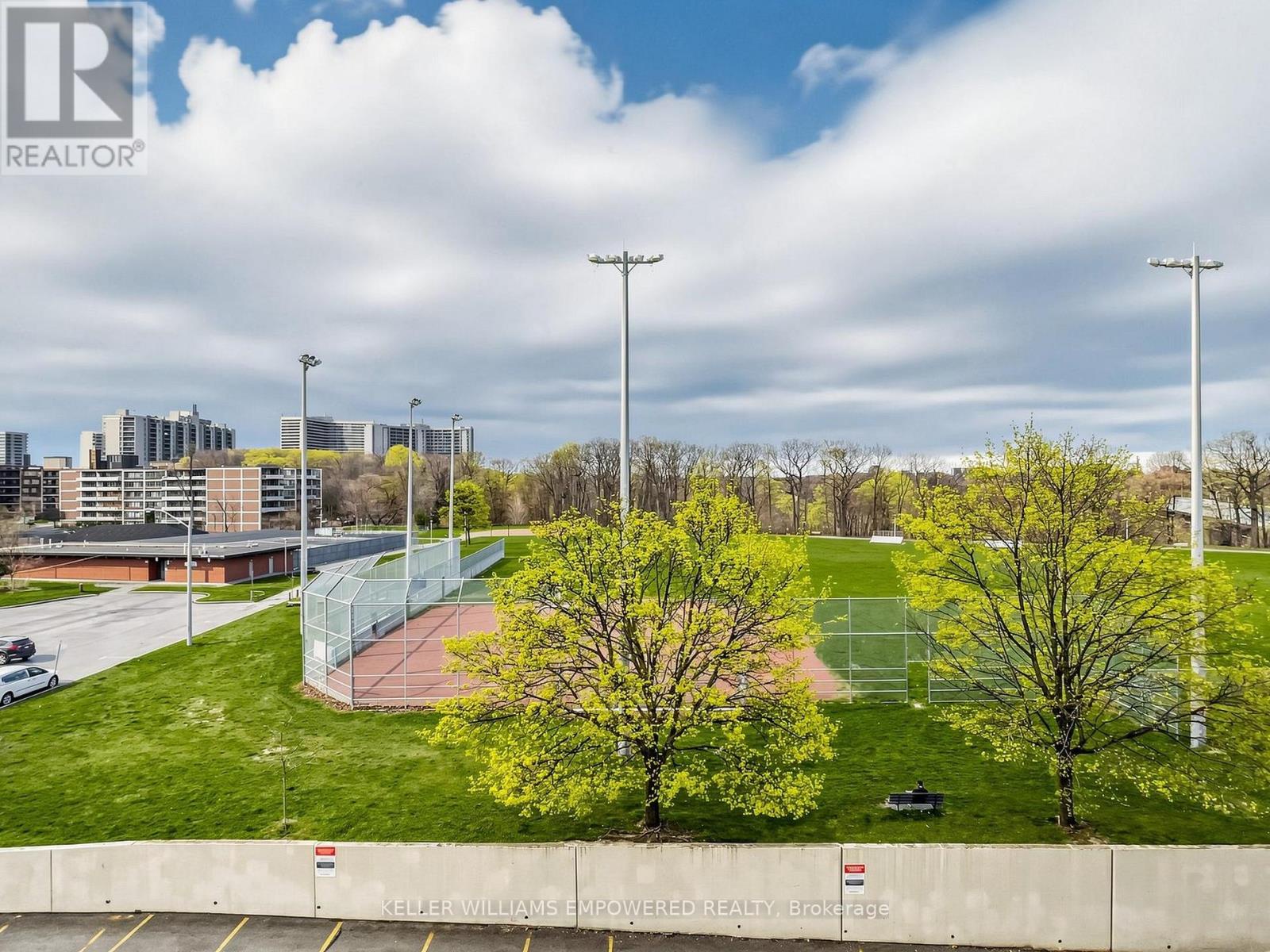 316 - 1 Leaside Park Drive, Toronto (leaside), Ontario