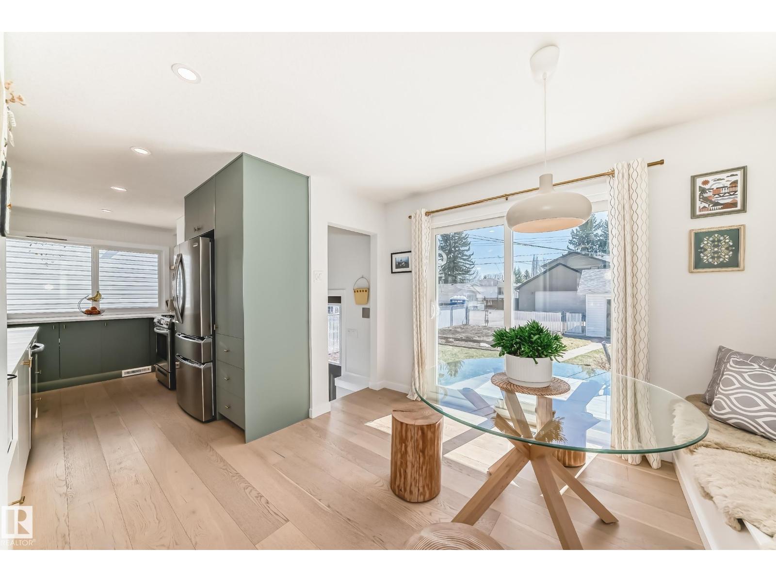 9323 70 Av Nw, Edmonton, Alberta