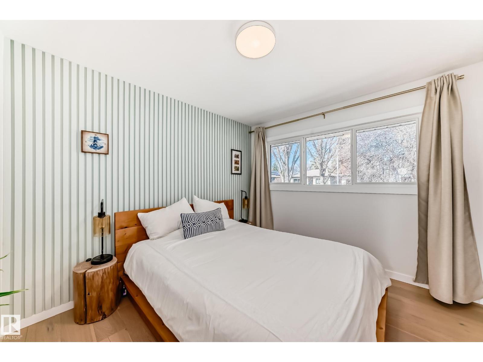 9323 70 Av Nw, Edmonton, Alberta
