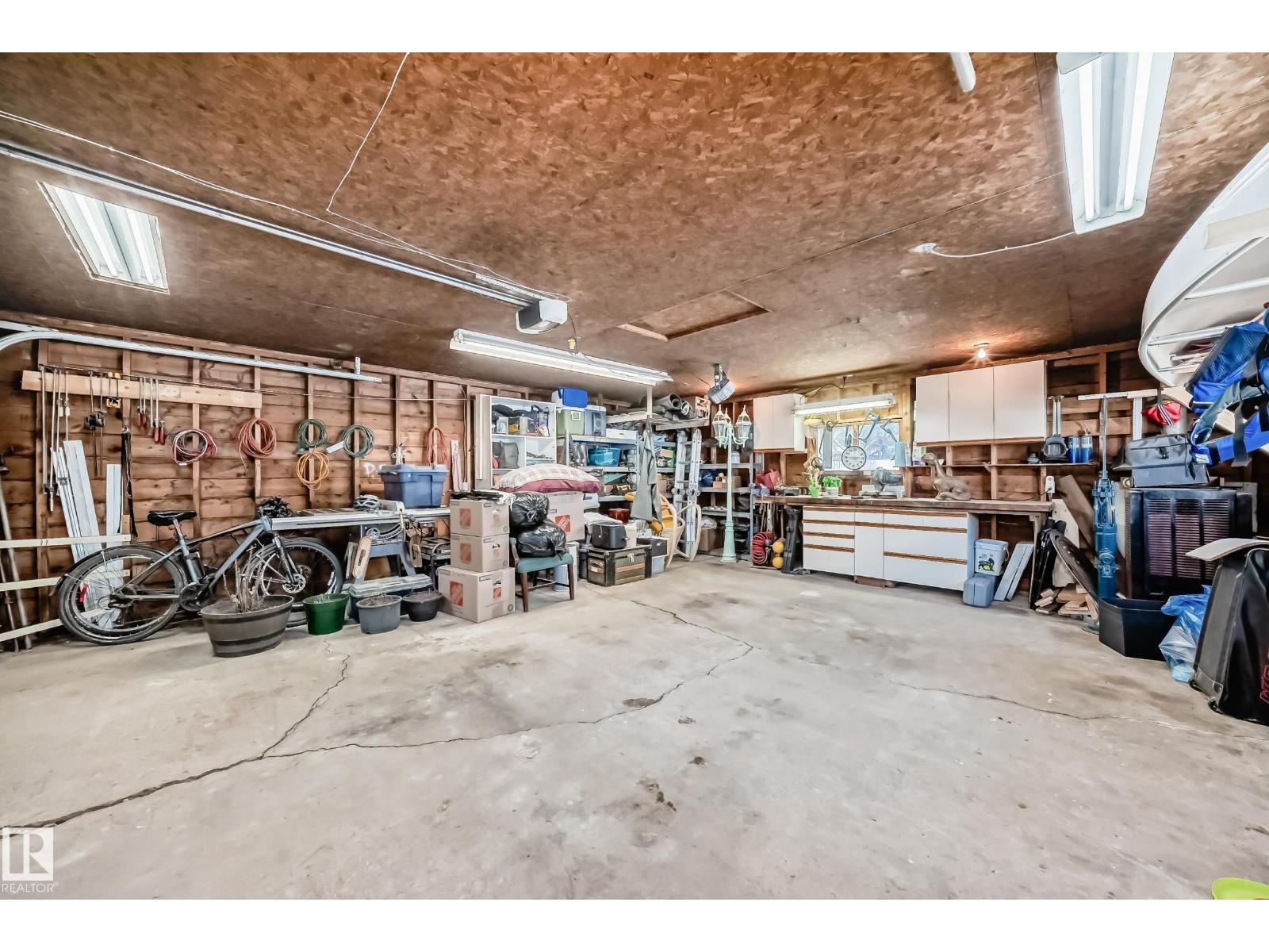 9323 70 Av Nw, Edmonton, Alberta
