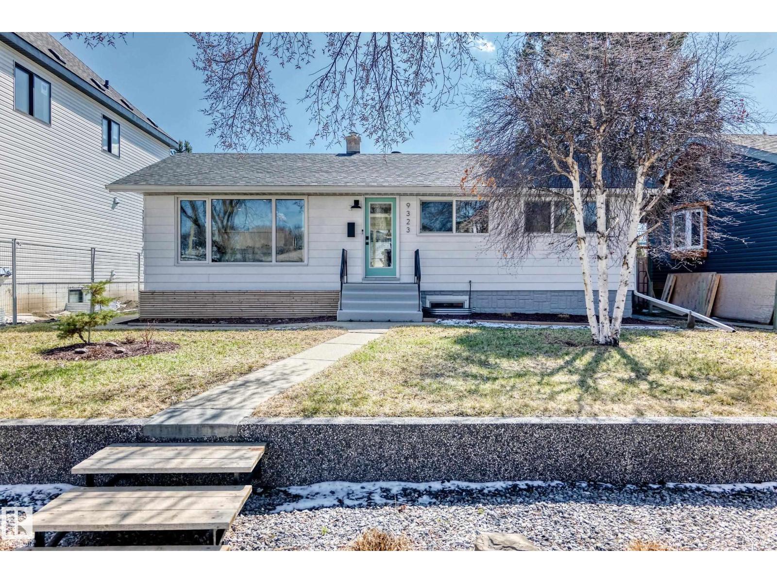 9323 70 Av Nw, Edmonton, Alberta