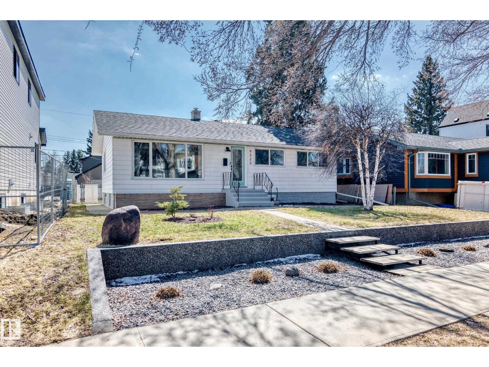 9323 70 Av Nw, Edmonton, Alberta