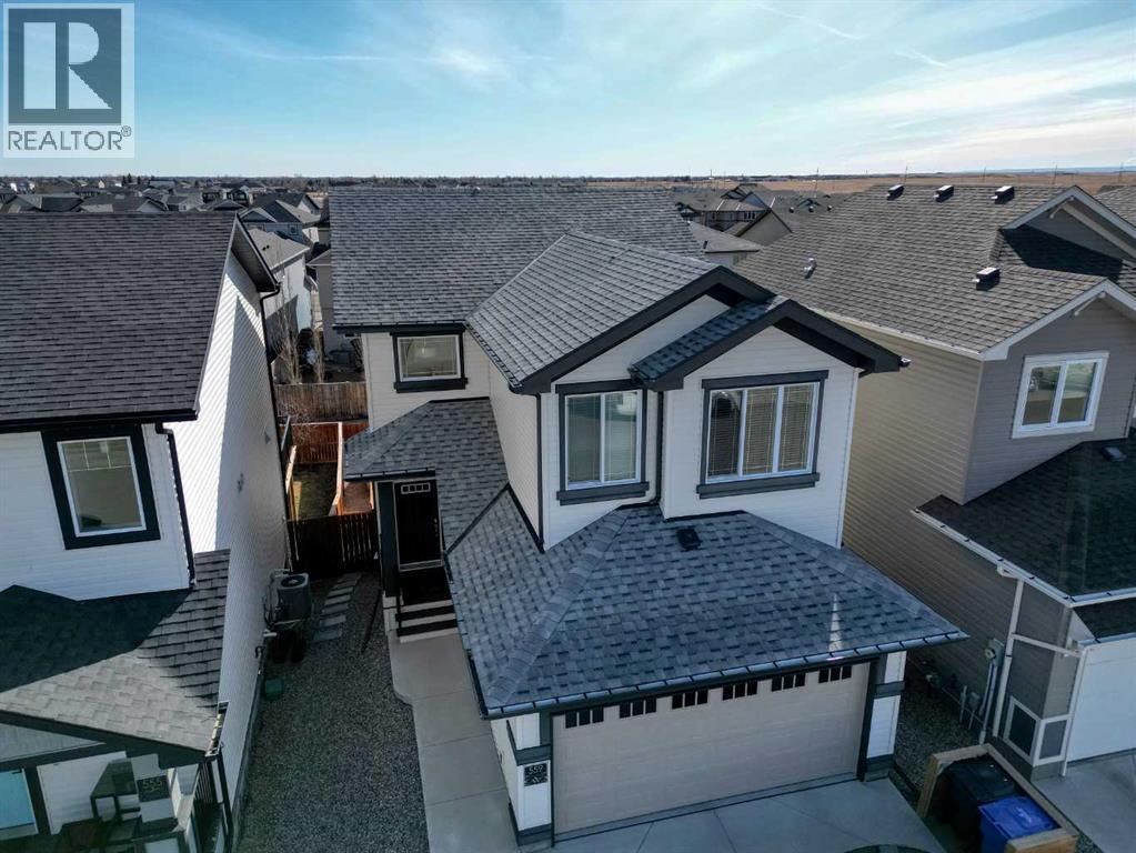 559 Moonlight Lane W, Lethbridge, Alberta