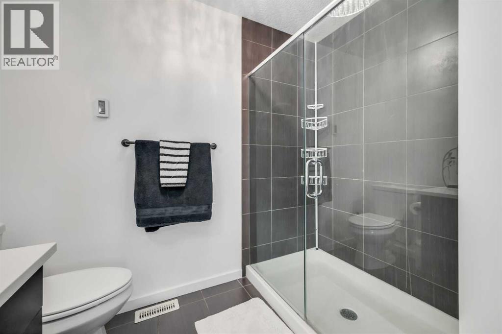 19 Marquis Gardens Se, Calgary, Alberta