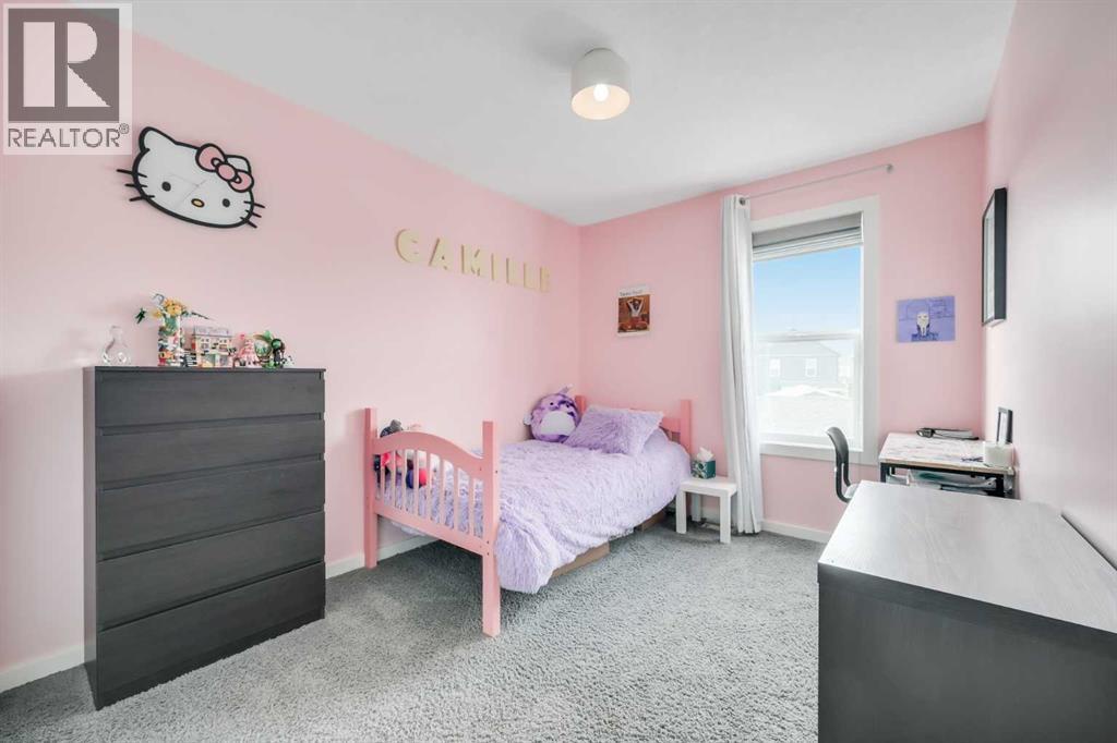 19 Marquis Gardens Se, Calgary, Alberta