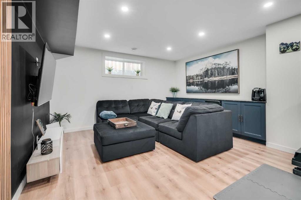 19 Marquis Gardens Se, Calgary, Alberta