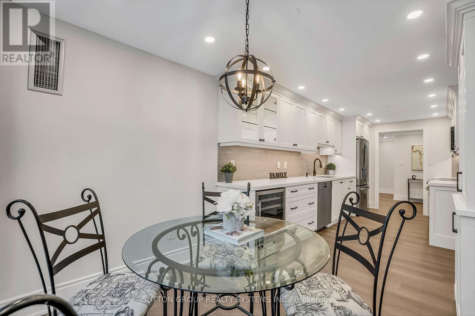 501 - 2180 Marine Drive, Oakville (br Bronte), Ontario