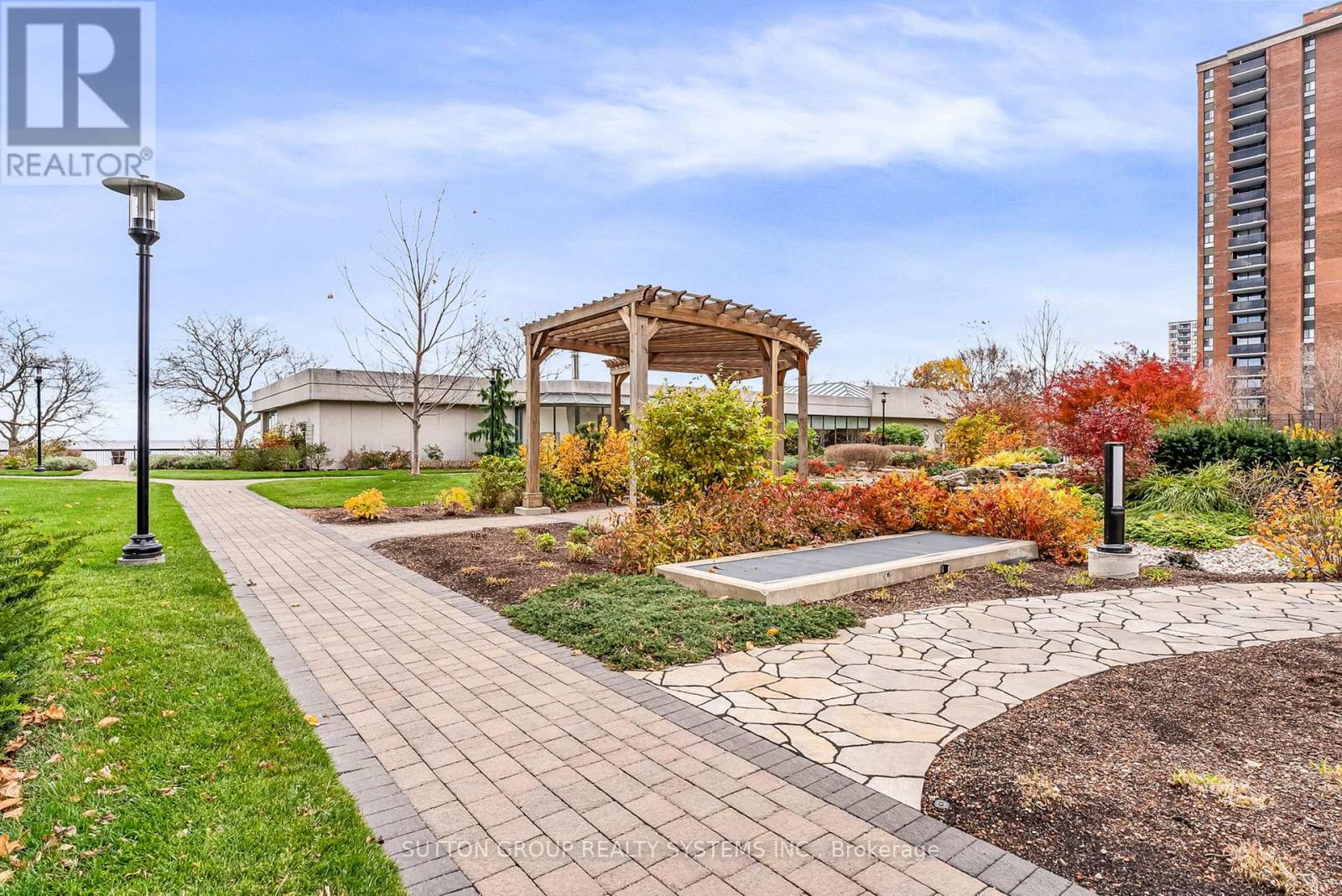 501 - 2180 Marine Drive, Oakville (br Bronte), Ontario