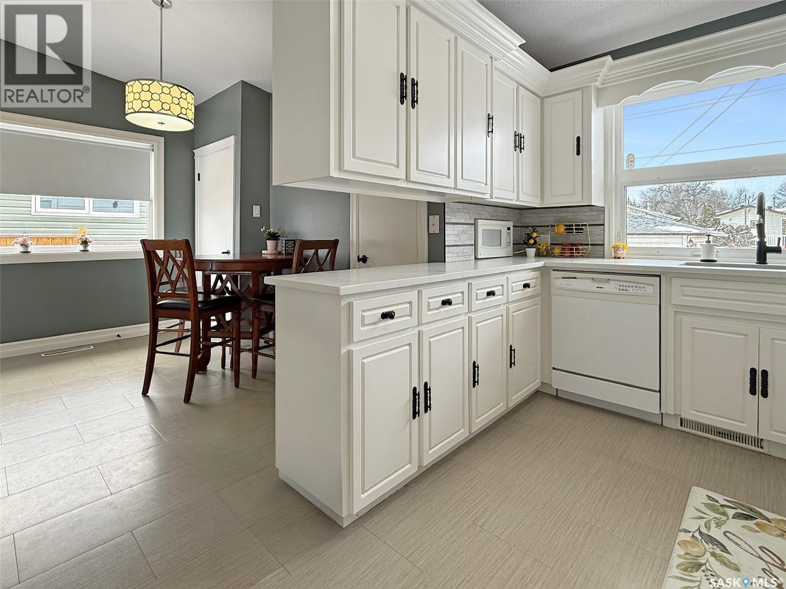 270 2nd Avenue Se, Swift Current, Saskatchewan