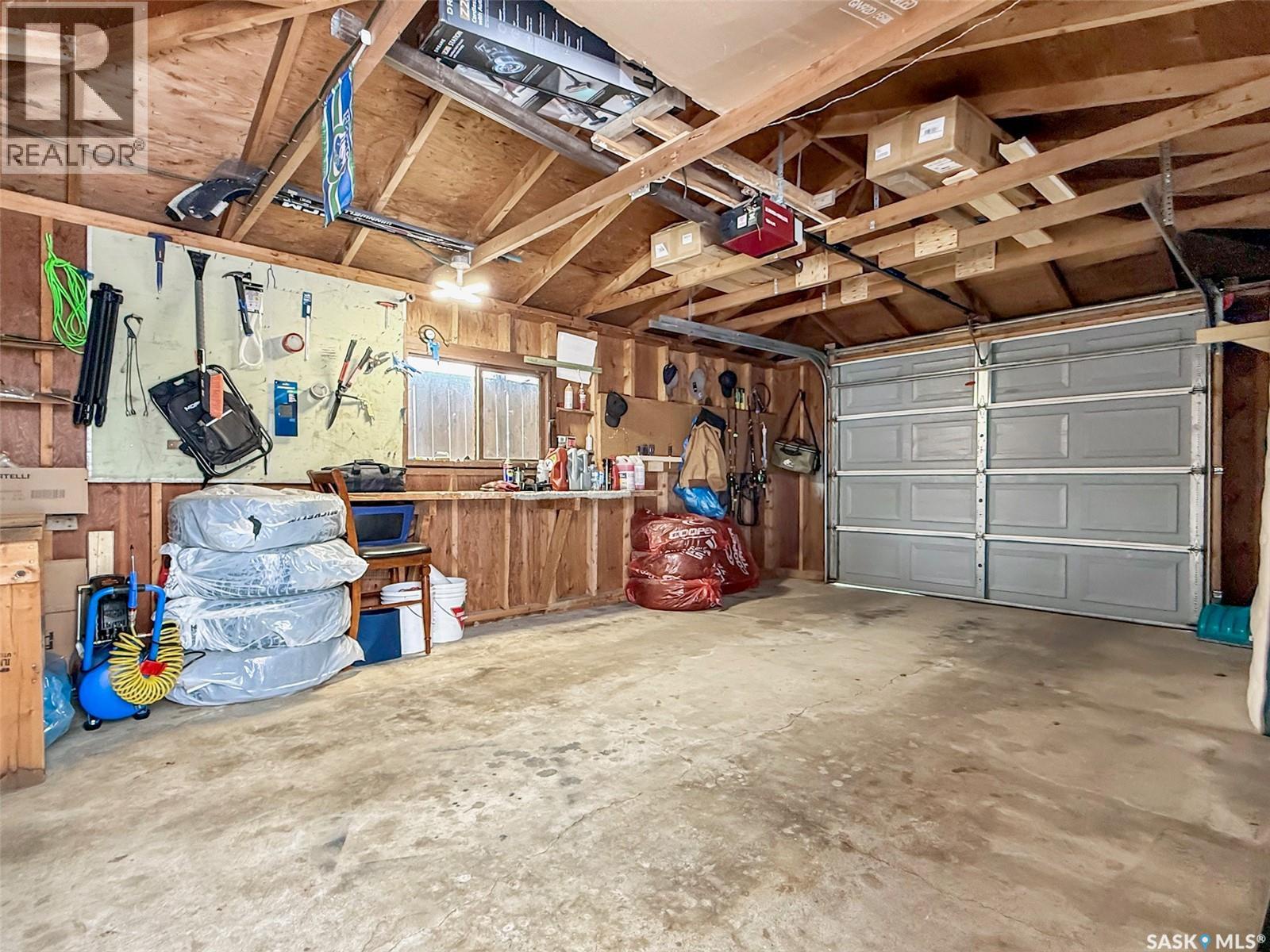 270 2nd Avenue Se, Swift Current, Saskatchewan