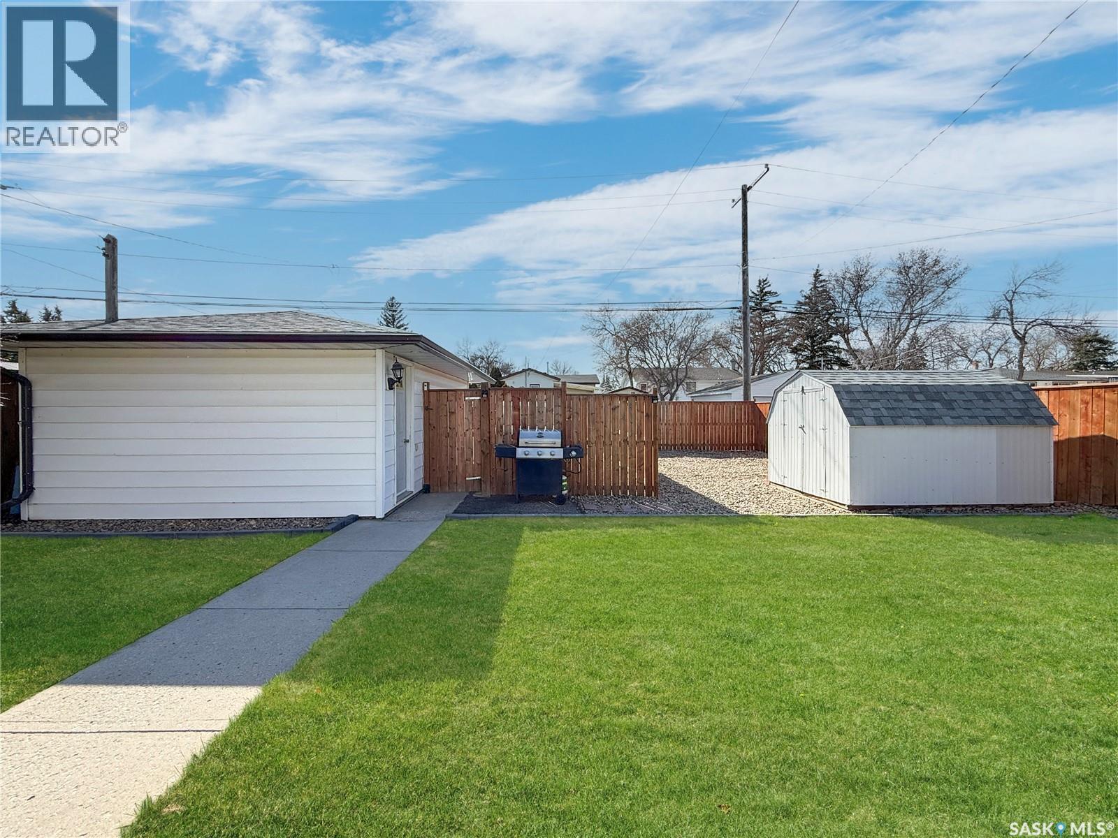 270 2nd Avenue Se, Swift Current, Saskatchewan