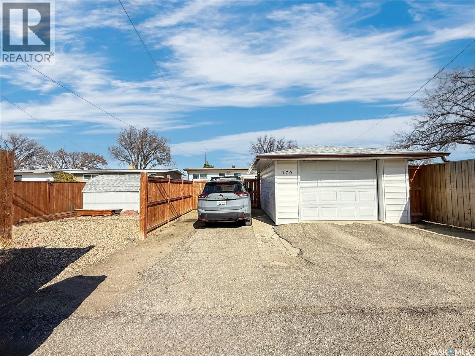 270 2nd Avenue Se, Swift Current, Saskatchewan