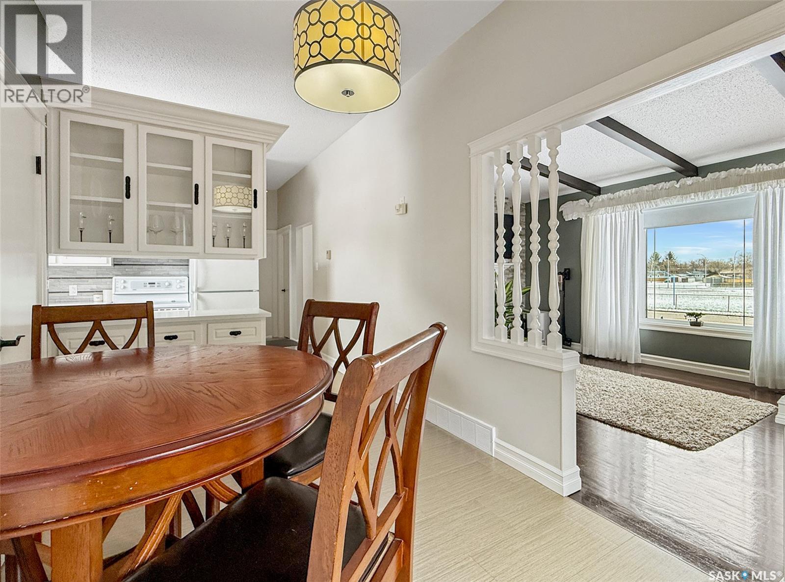 270 2nd Avenue Se, Swift Current, Saskatchewan