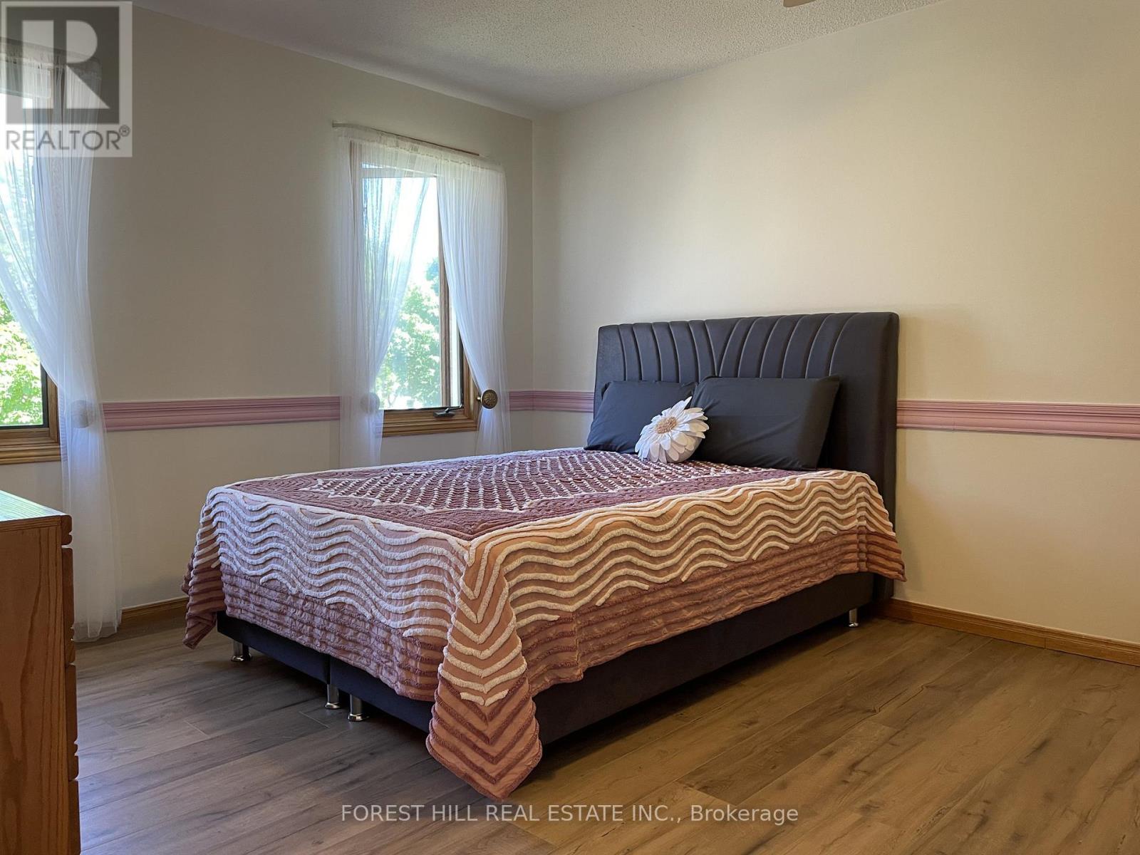 176 Golfview Road, London South (south Q), Ontario