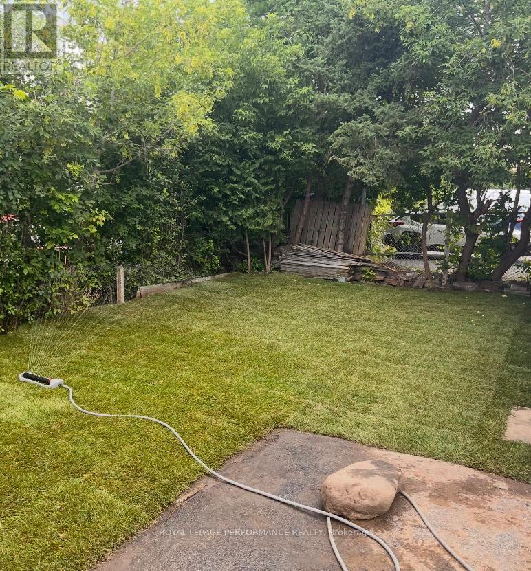 345 Tweedsmuir Avenue, Ottawa, Ontario