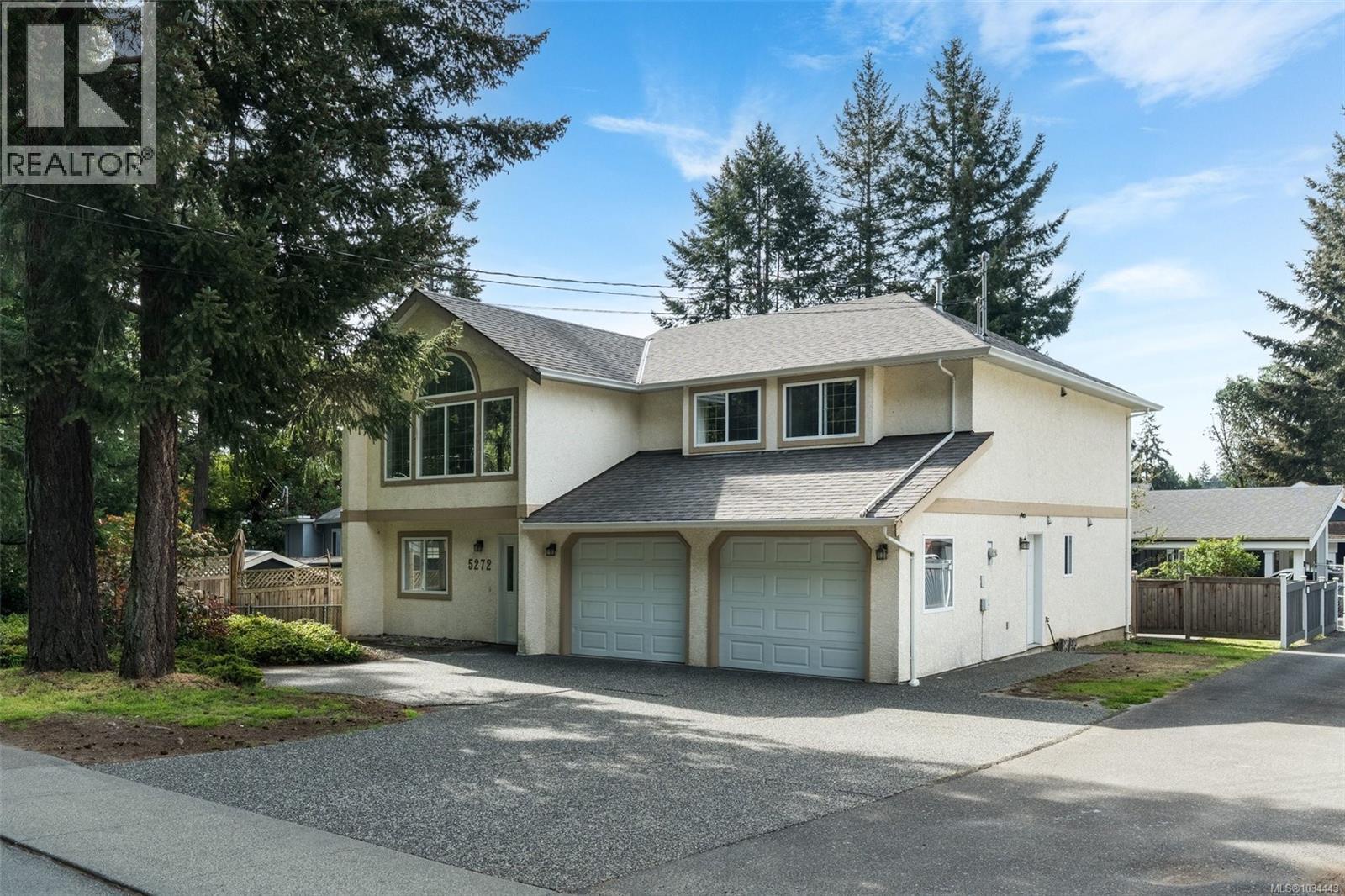 5272 Cordova Bay Rd, Saanich, British Columbia