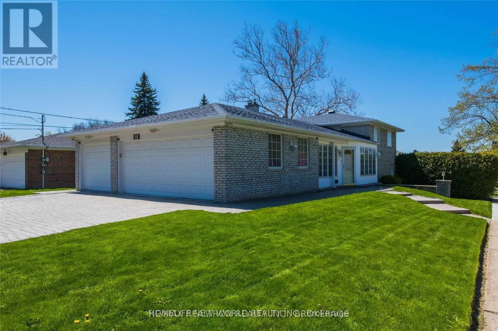 18 Olsen Drive, Toronto (parkwoods-donalda), Ontario
