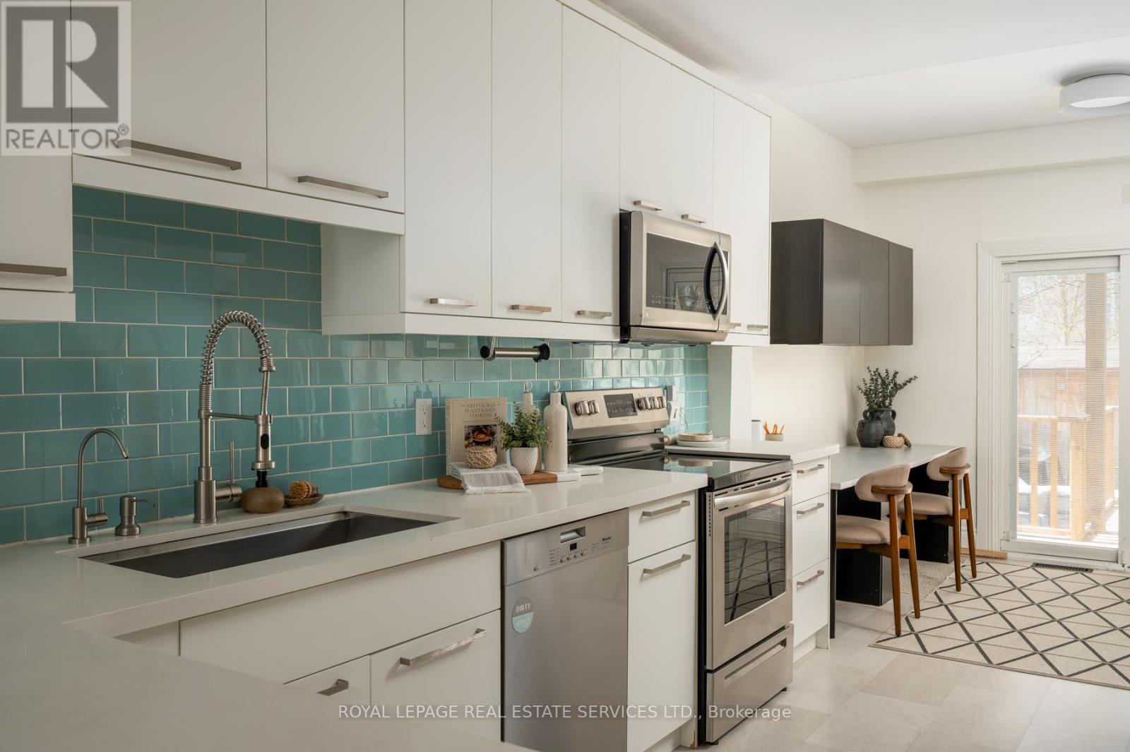 164 Munro Street, Toronto (south Riverdale), Ontario