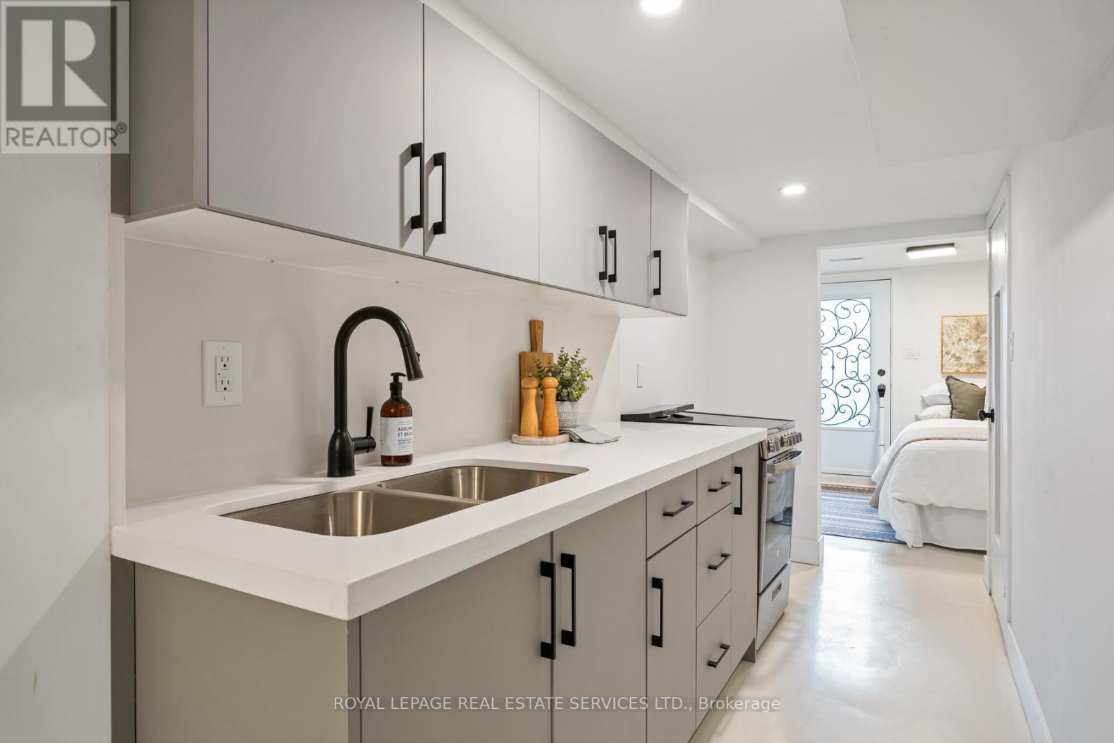 164 Munro Street, Toronto (south Riverdale), Ontario