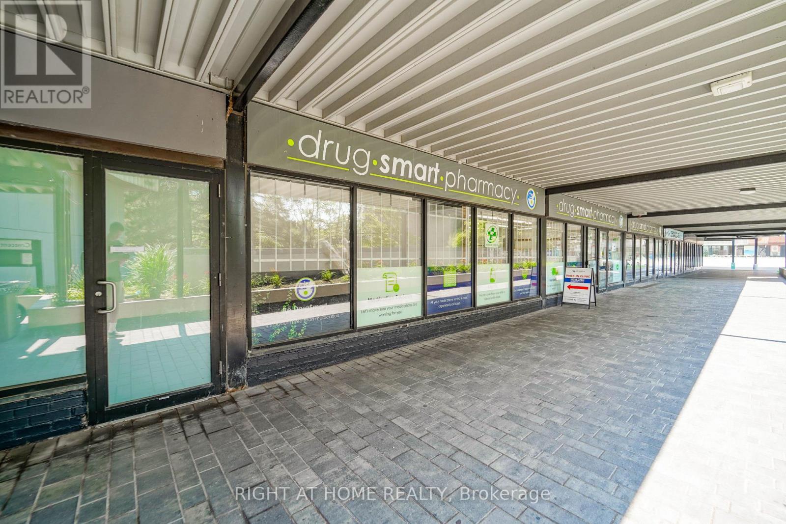 106 - 5 Massey Square, Toronto (crescent Town), Ontario
