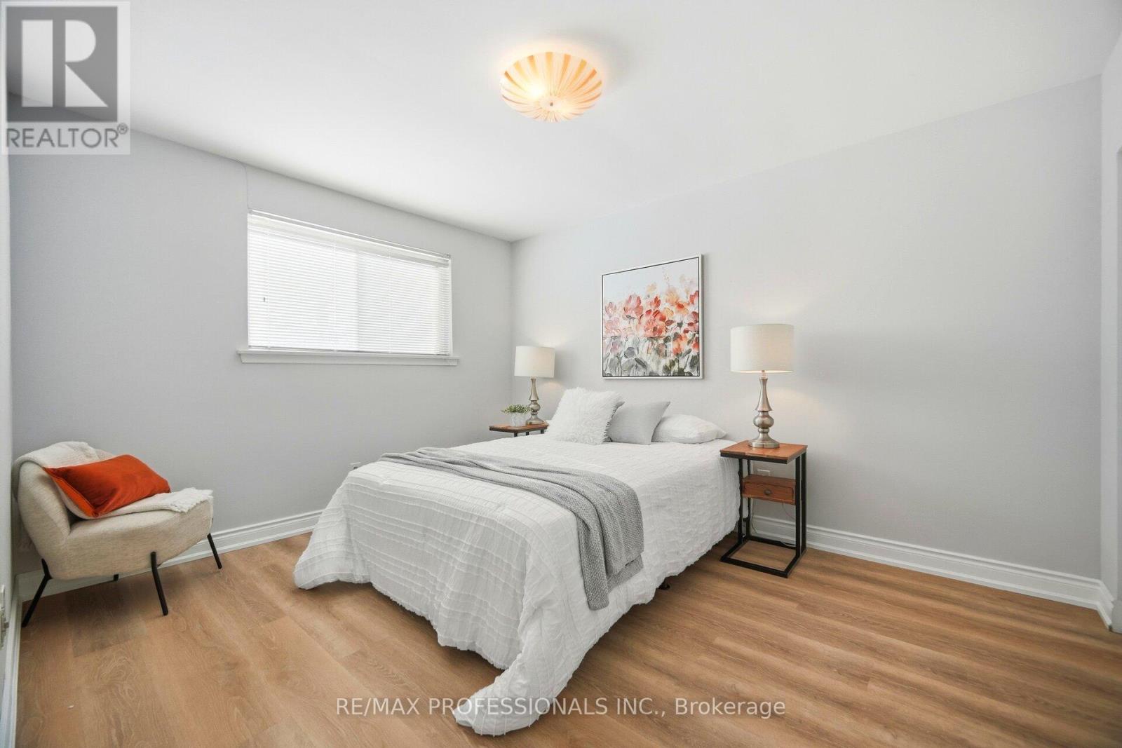83 Spenvalley Drive, Toronto (glenfield-jane Heights), Ontario
