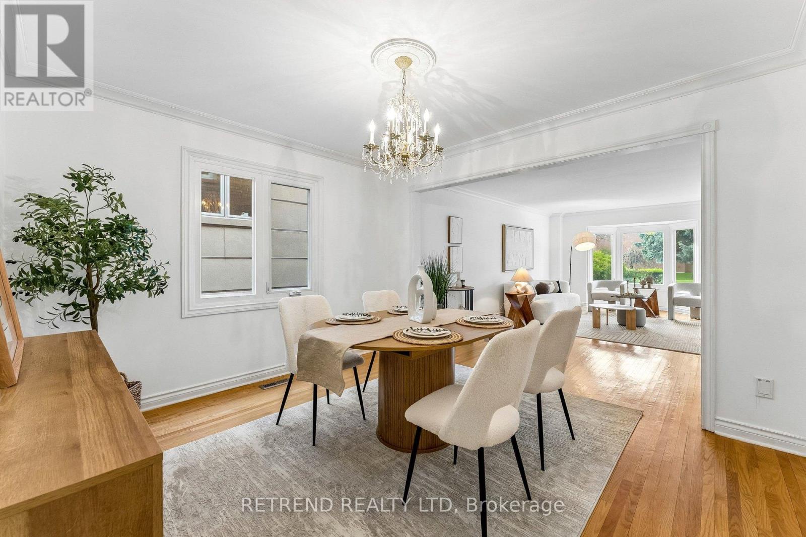 111 Hillcrest Avenue, Toronto (willowdale East), Ontario