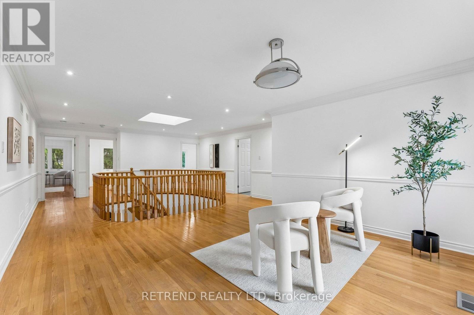 111 Hillcrest Avenue, Toronto (willowdale East), Ontario