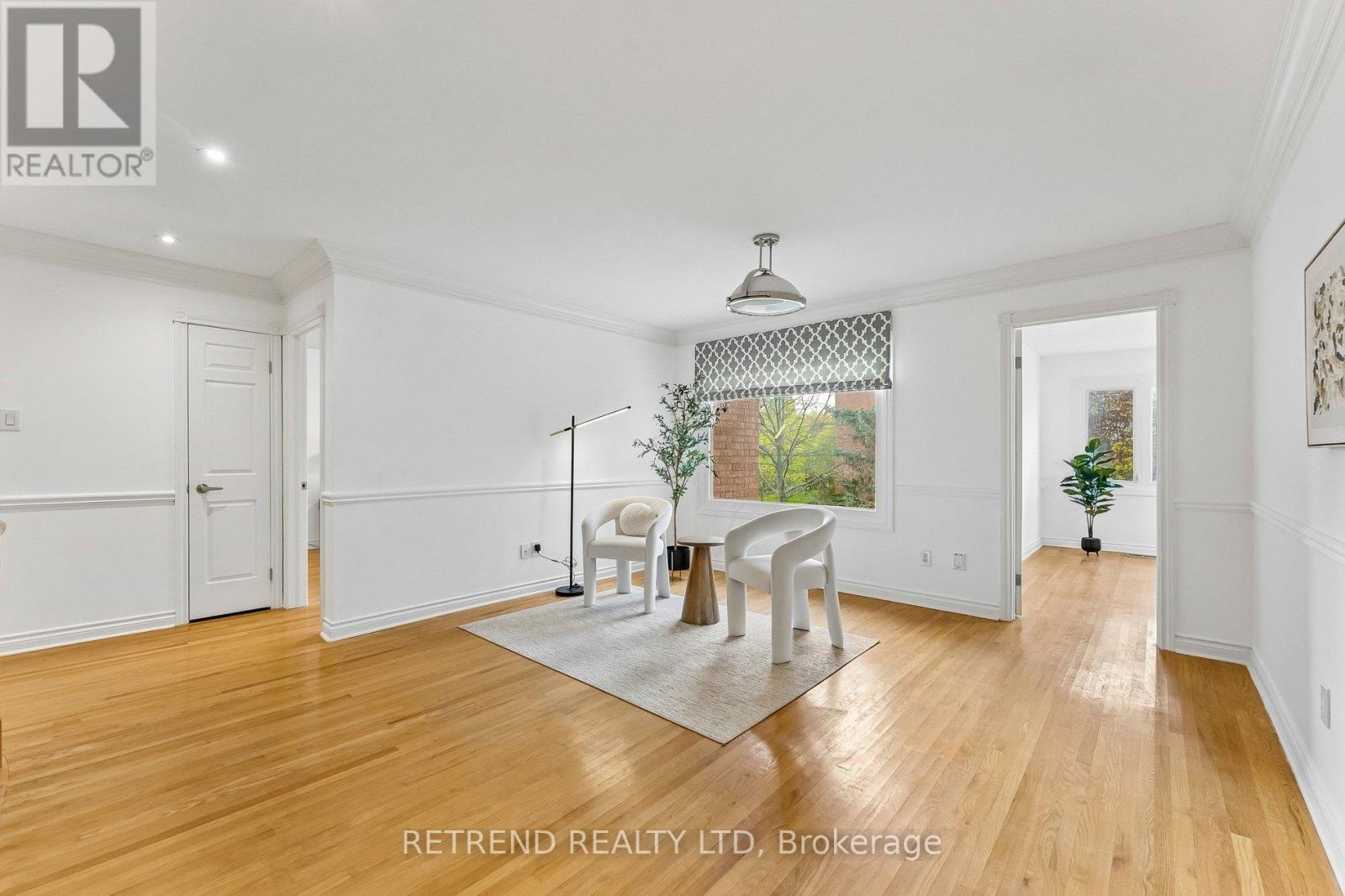 111 Hillcrest Avenue, Toronto (willowdale East), Ontario