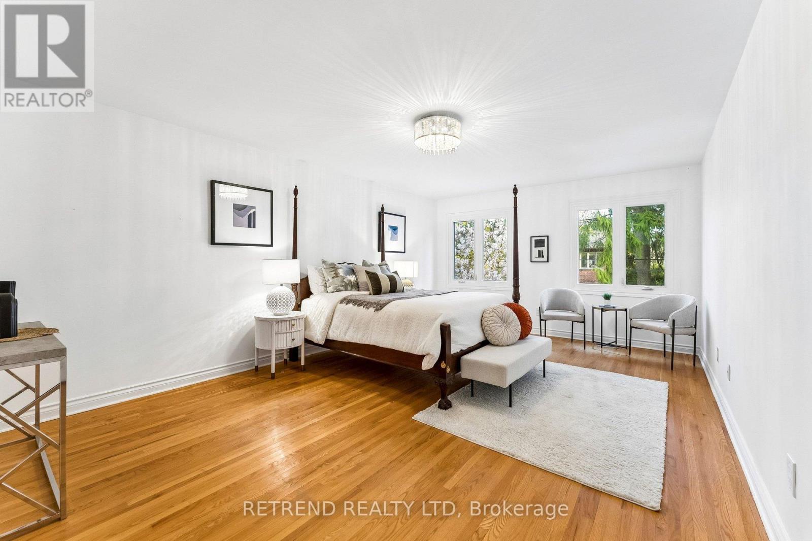 111 Hillcrest Avenue, Toronto (willowdale East), Ontario