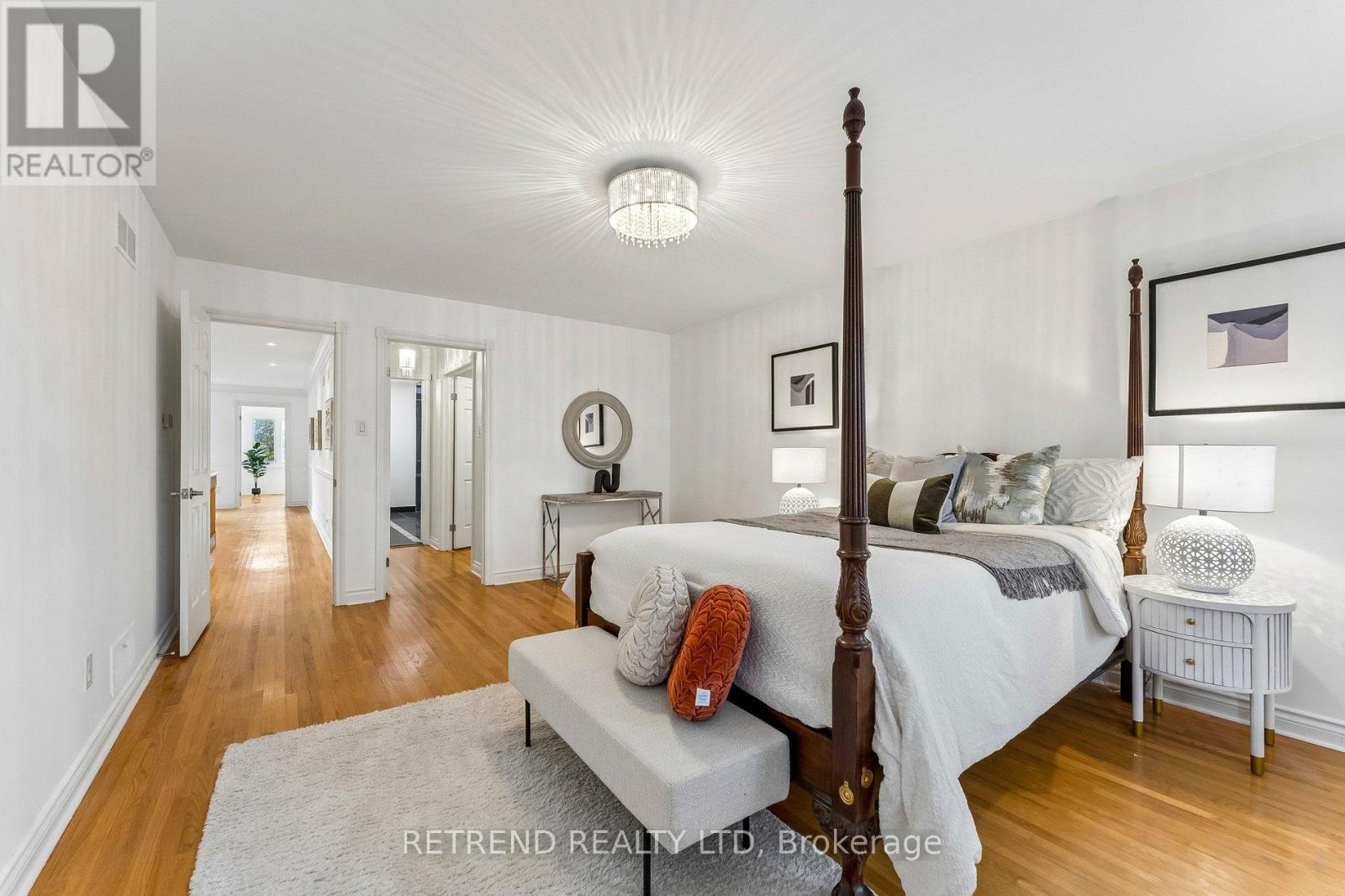 111 Hillcrest Avenue, Toronto (willowdale East), Ontario