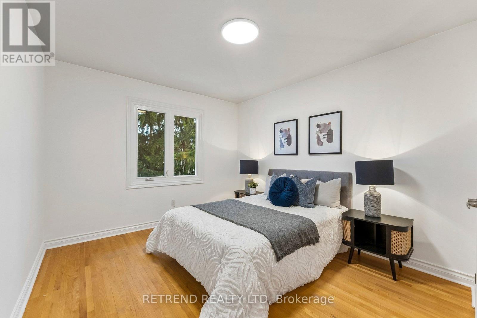 111 Hillcrest Avenue, Toronto (willowdale East), Ontario