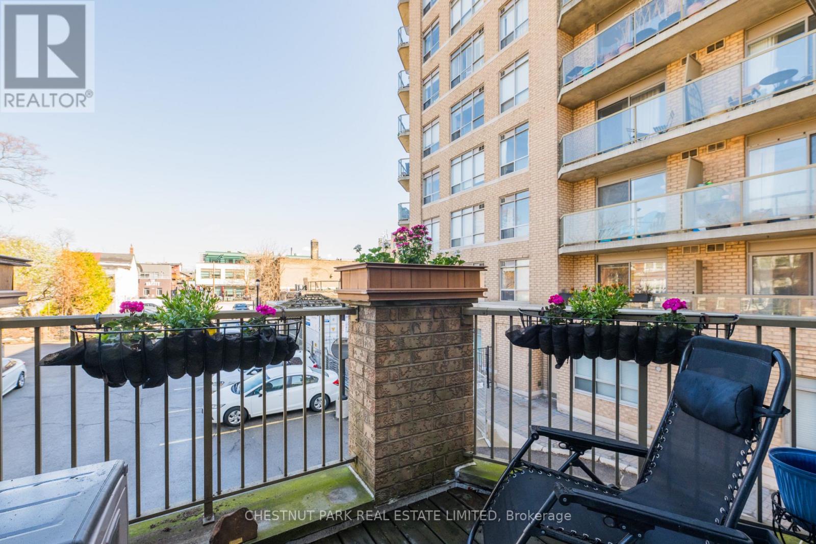 Th8 - 140 Bathurst Street, Toronto (niagara), Ontario