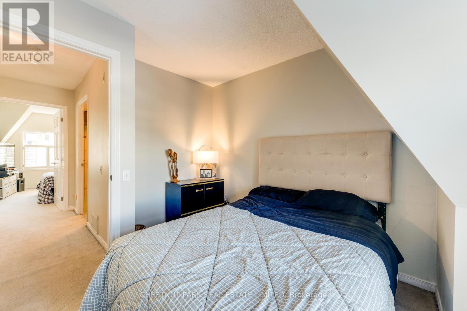 Th8 - 140 Bathurst Street, Toronto (niagara), Ontario