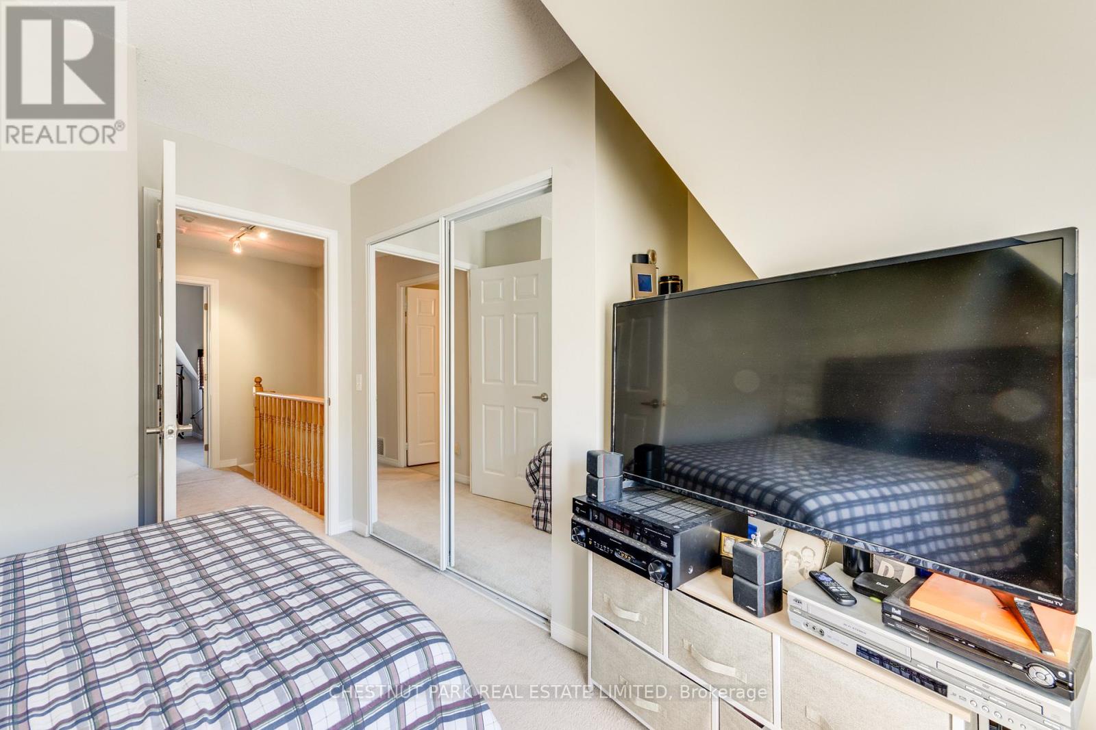 Th8 - 140 Bathurst Street, Toronto (niagara), Ontario