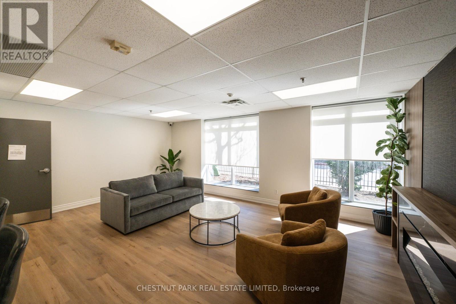 Th8 - 140 Bathurst Street, Toronto (niagara), Ontario