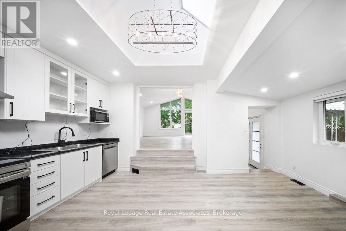 665 Kipling Avenue, Toronto (islington-city Centre West), Ontario