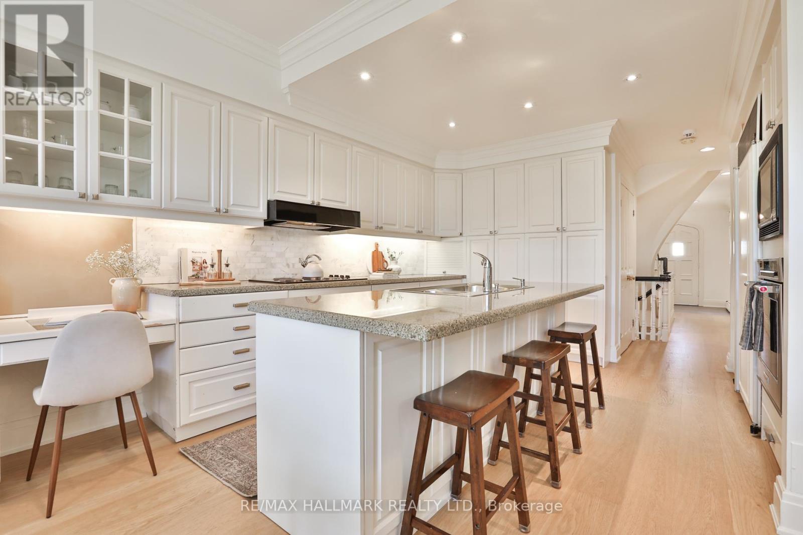 569 Briar Hill Avenue, Toronto (forest Hill North), Ontario
