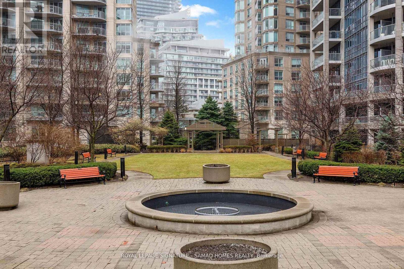 1004 - 2087 Lake Shore Boulevard W, Toronto (mimico), Ontario