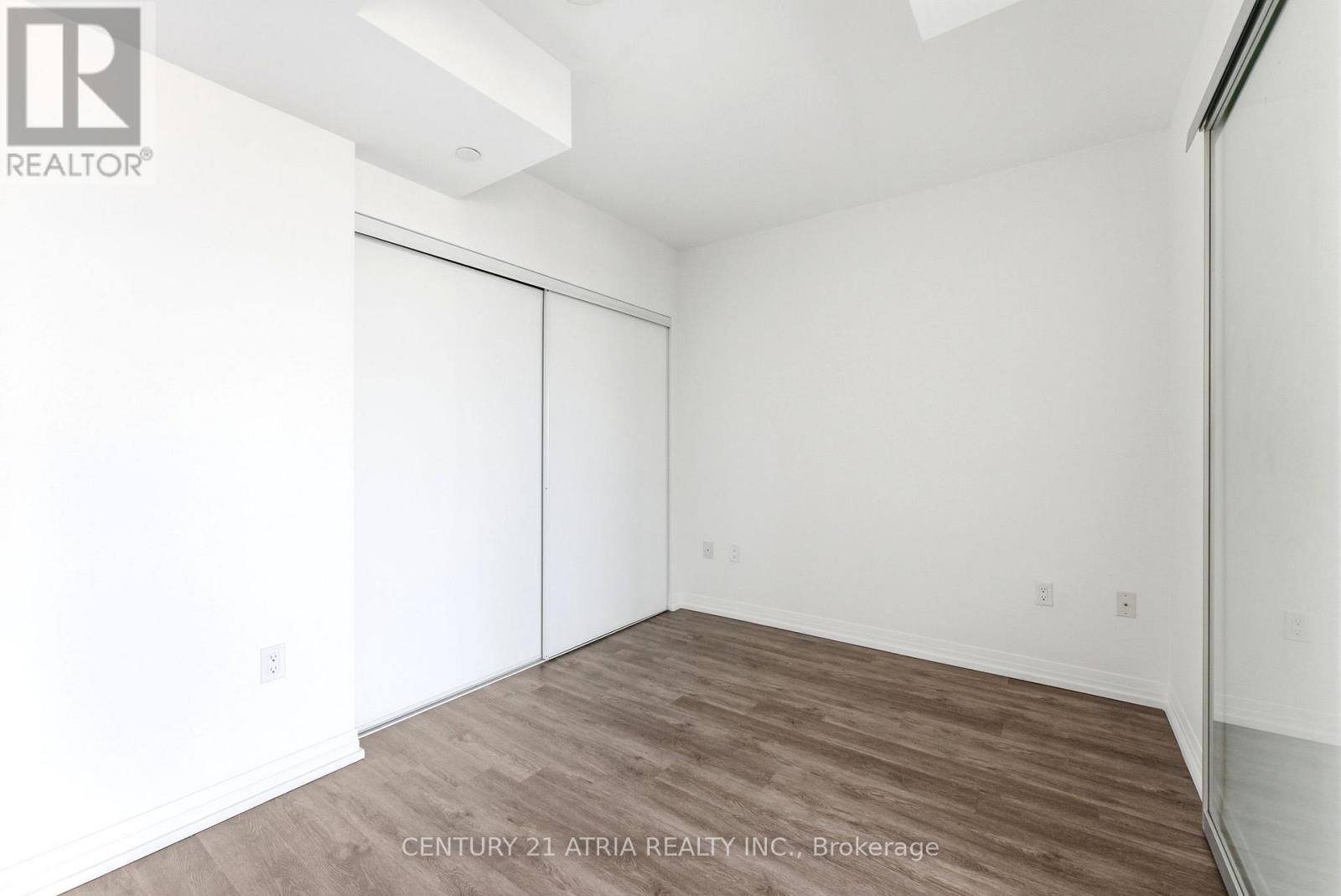 2901 - 251 Jarvis Street, Toronto (moss Park), Ontario