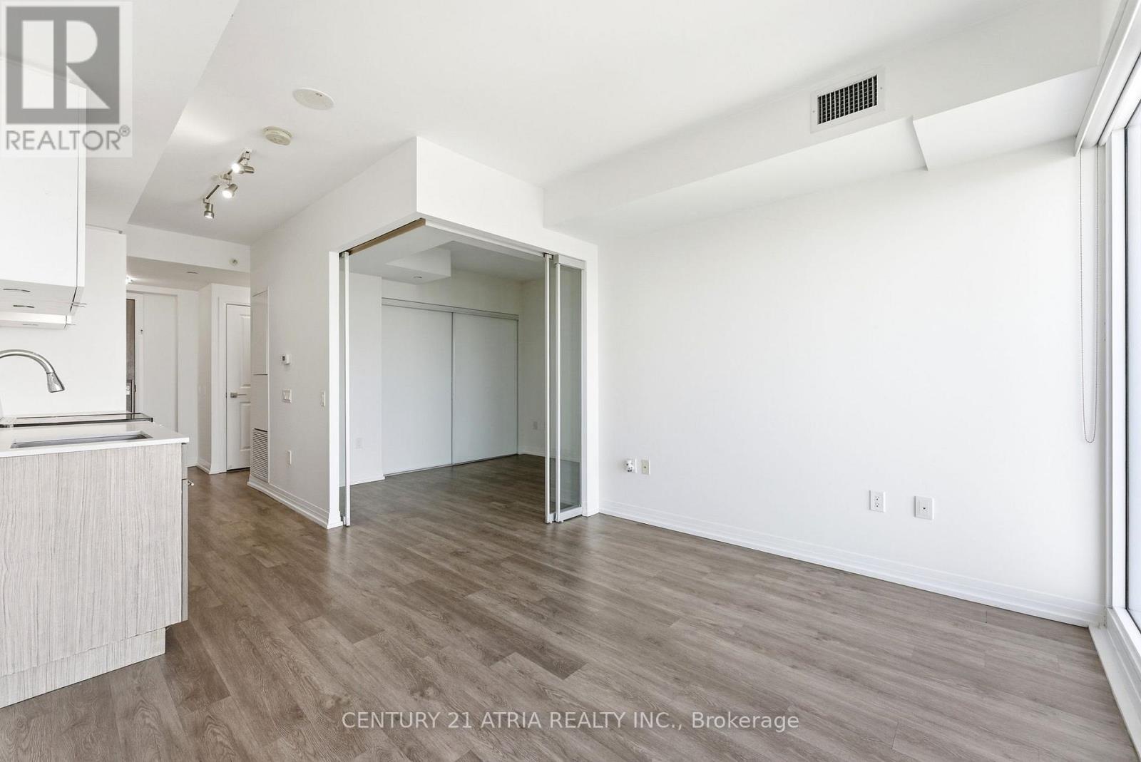 2901 - 251 Jarvis Street, Toronto (moss Park), Ontario