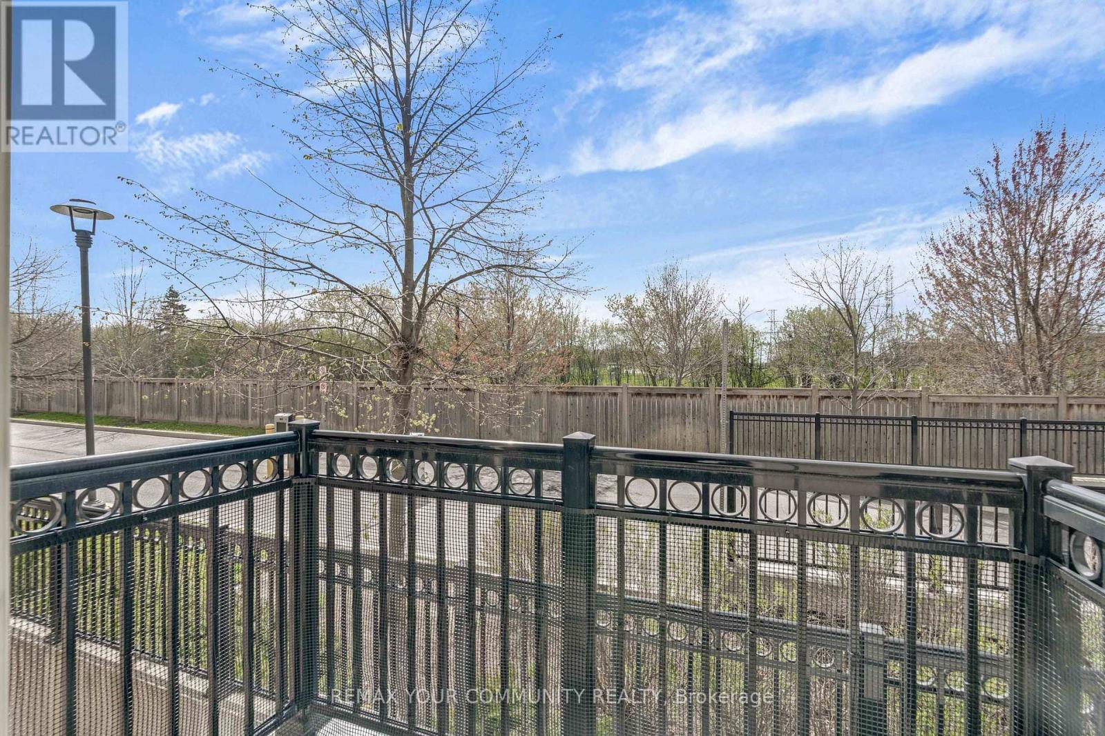 218 - 17 Coneflower Crescent, Toronto (westminster-branson), Ontario