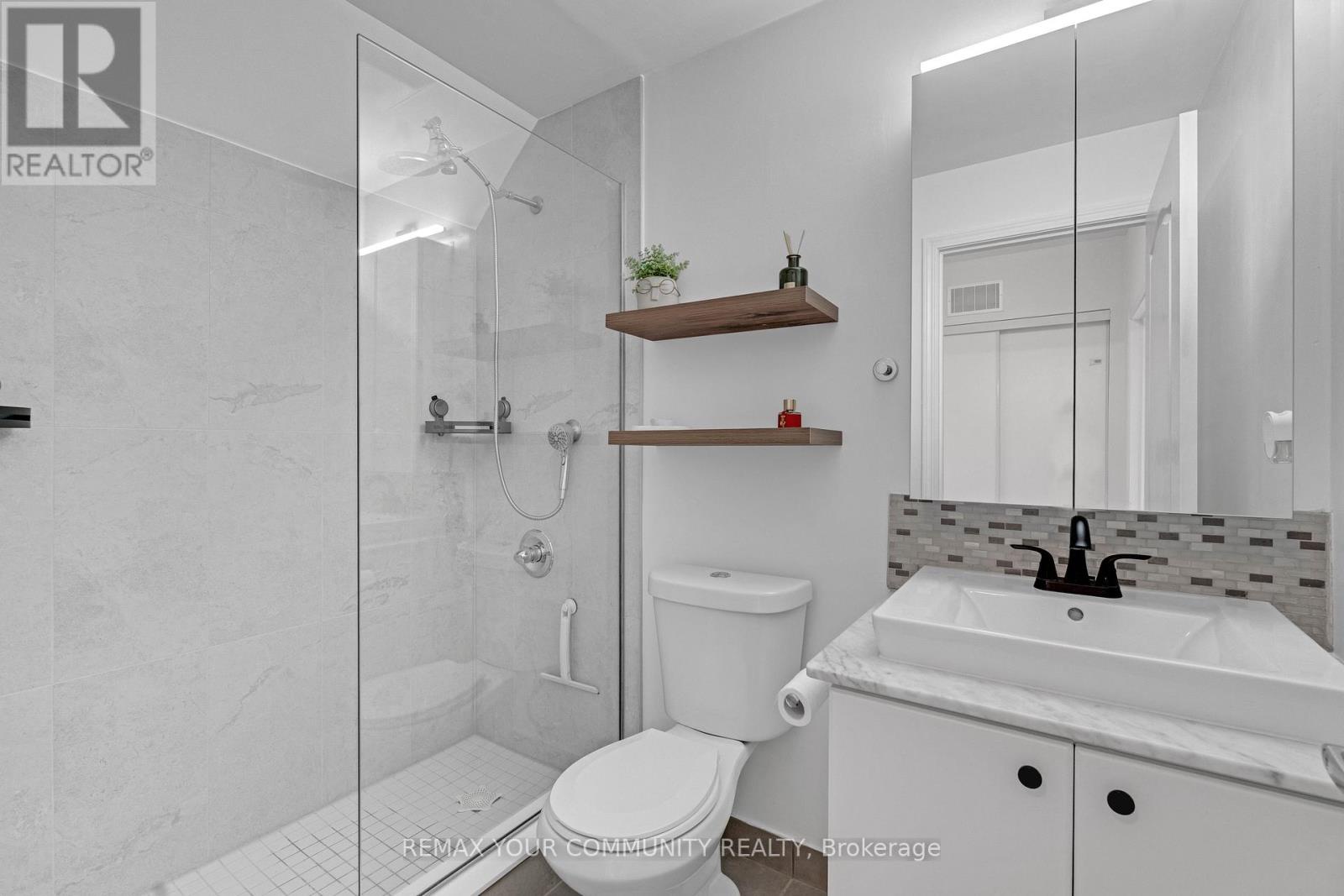 218 - 17 Coneflower Crescent, Toronto (westminster-branson), Ontario