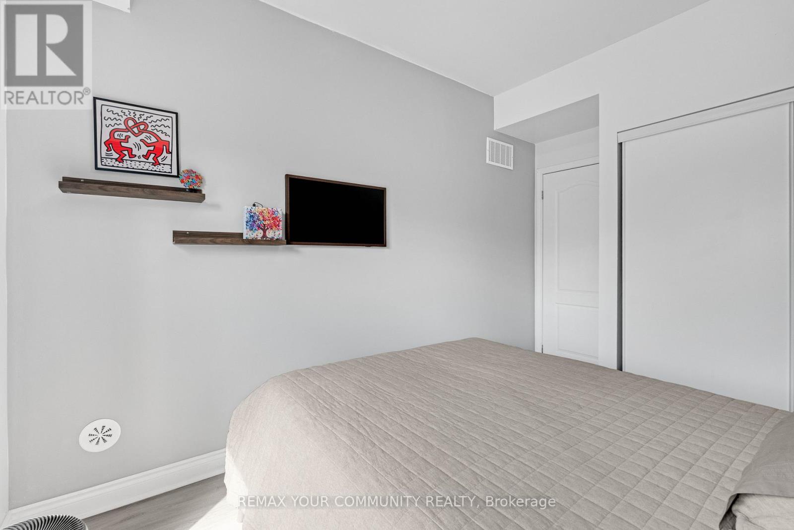 218 - 17 Coneflower Crescent, Toronto (westminster-branson), Ontario