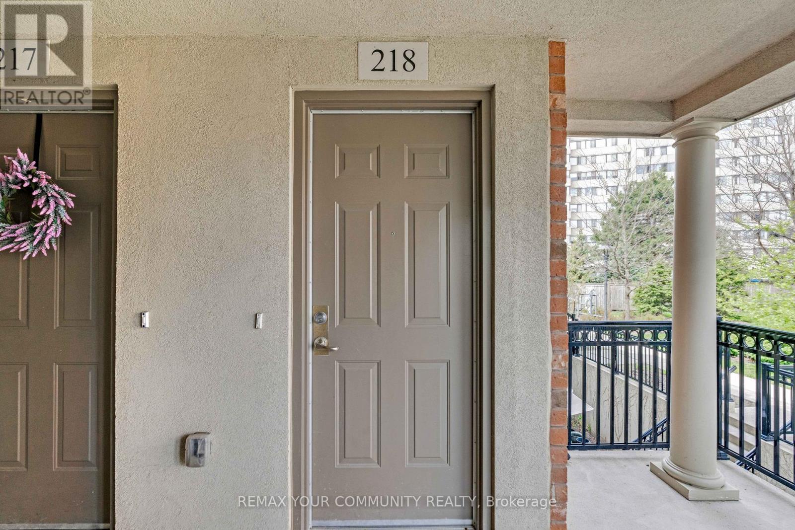 218 - 17 Coneflower Crescent, Toronto (westminster-branson), Ontario