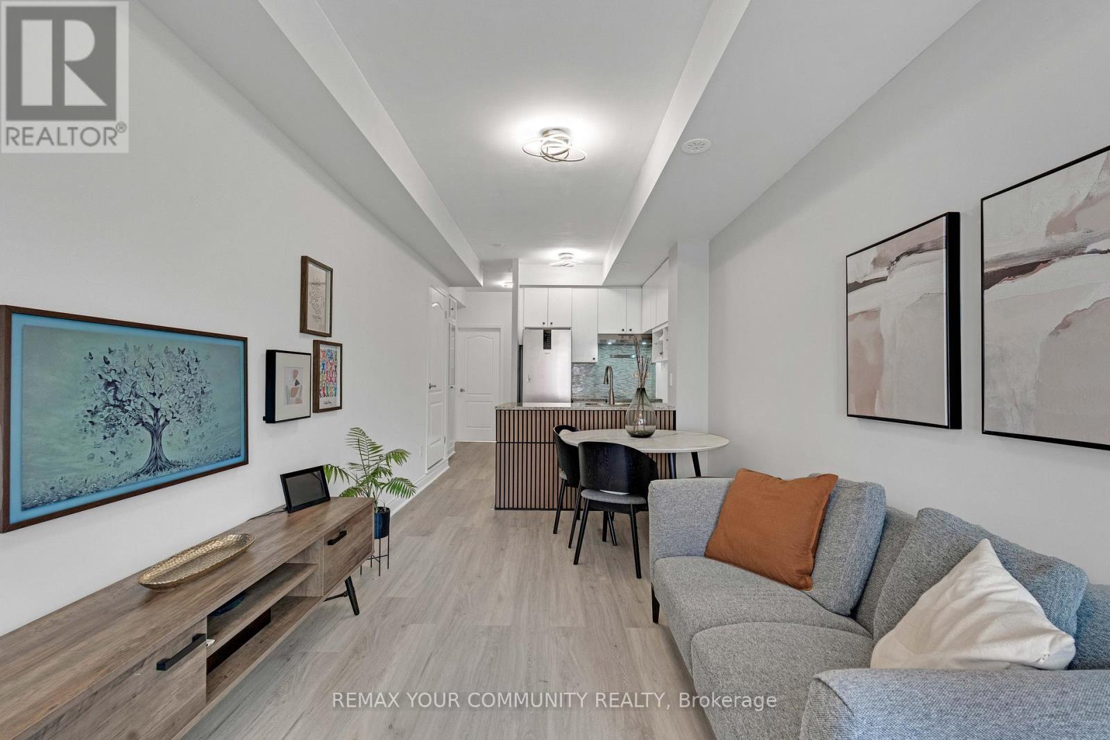 218 - 17 Coneflower Crescent, Toronto (westminster-branson), Ontario