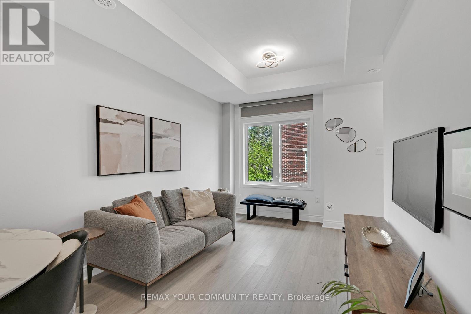 218 - 17 Coneflower Crescent, Toronto (westminster-branson), Ontario